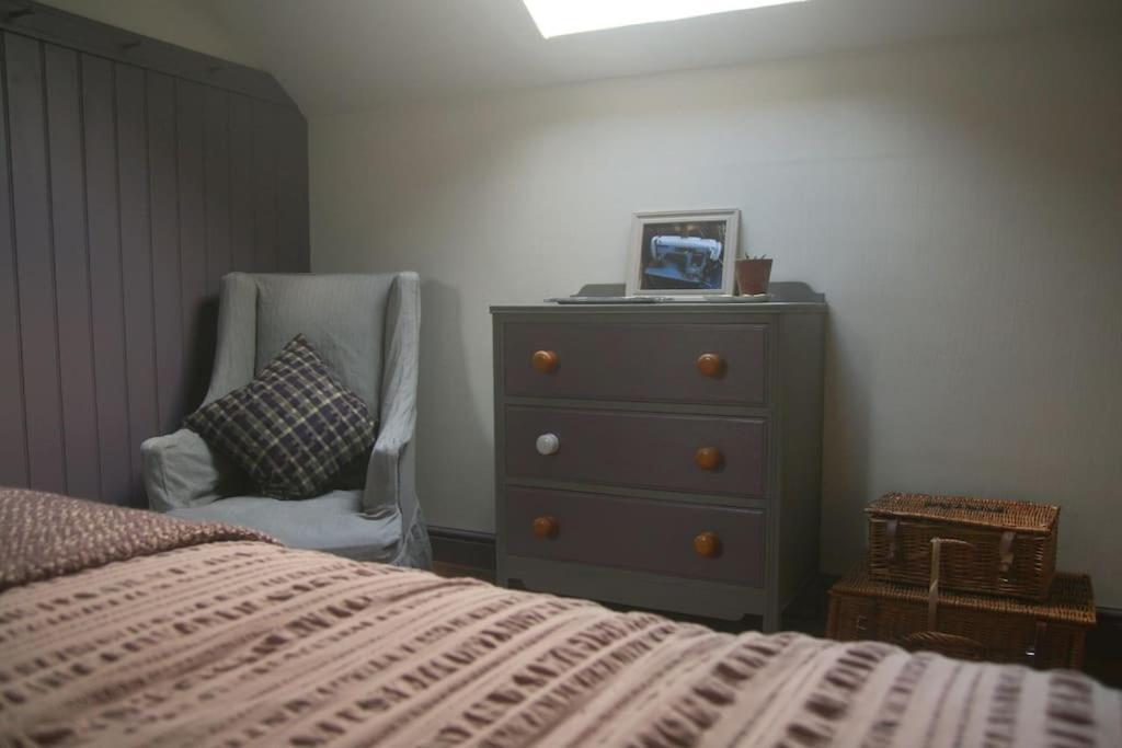 Creatively Converted Barn In Accessible Rural Spot Llanwrda Exteriér fotografie